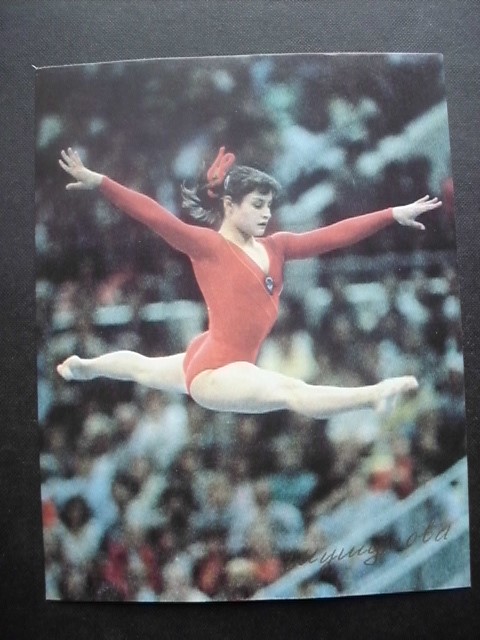 UdSSR - SCHUSCHUNOWA Jelena / Turnen - Olympicchampion 1988 / +2