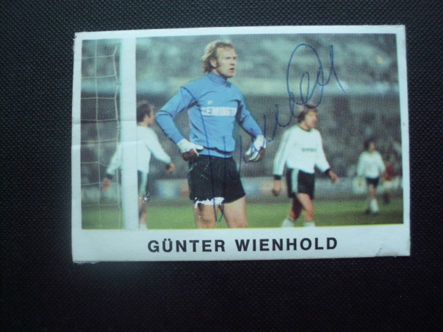 WIENHOLD Günter / Eintracht Frankfurt 75/76 # 36 - verst.2021